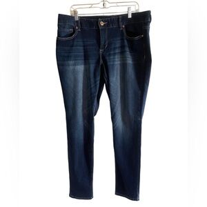 Maurice’s M -Jeans dark wash size XL REG